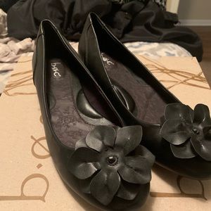 b.o.c. Leather flats.